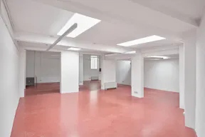 Ampia location in un contesto elegante - Image 27