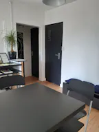 Bureau 11M2 dans une b�tisse de charme au coeur de Bordeaux, acc�s cuisine et jardin - Image 0