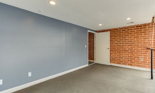 Trendy Building in Beverly Hills - Image 20