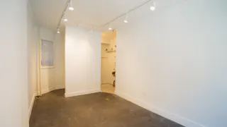 White-Box Pop-Up Store in Nolita - Image 7