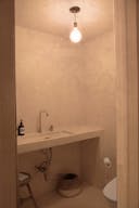 Light filled split level Storefront in the heart of Manhattan (with high ceilings and multiple rooms)  - Image 20