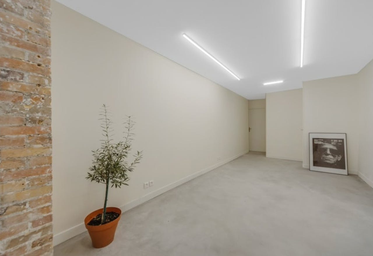 Galerie 62 M - Image 0