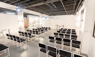 Loft-style event venue in West Town, Chicago - Image 6