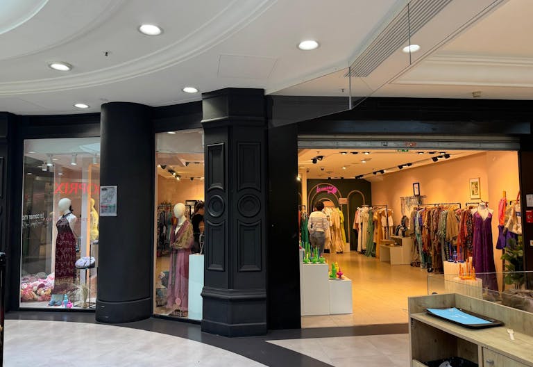 Perfect pop up store in Paris XVI PASSY - Image 0