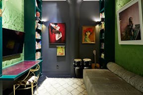 Creatively Colorful Tribeca Apartment with Stunning Art - Image 31
