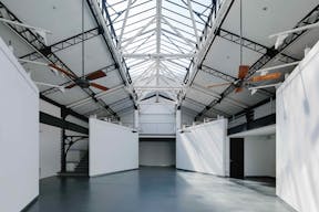 Industrial Style Space in Lively Bastille - Image 3