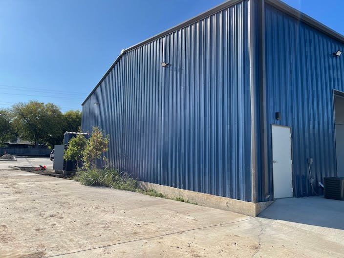 North park warehouse - Image 4