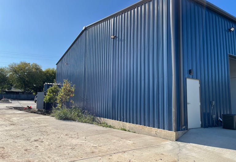 North park warehouse - Image 4