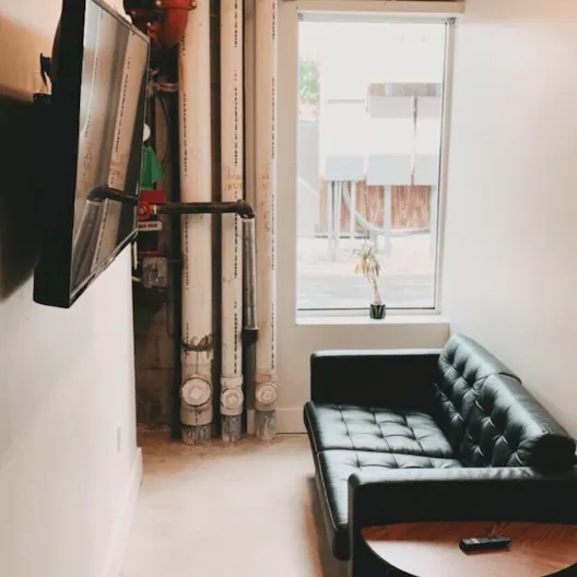Private Meeting Room for 3 - Image 0