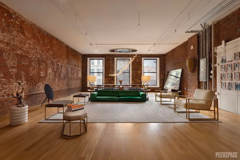 Chic, Old School Soho Loft with Natural Light, Made for Instagram, E-Commerce & Creatives - Image 0
