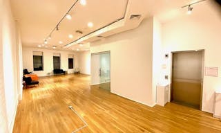 ** SPACIOUS SOHO OFFICE / EVENT SPACE, Move-In Ready ** 4th Floor. - Image 7