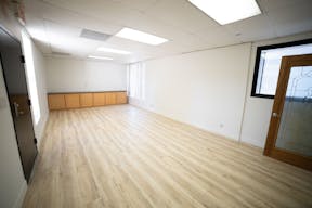 Prime Ground Floor Retail/Office/Creative/Event/Showroom Space in Old Town Pasadena - Image 7
