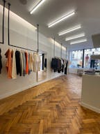Beautiful Pop Up Boutique on Rue Papillon - Image 6
