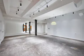 Flexible Showroom in East Village - Image 26