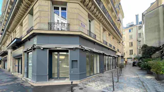 Elegant Space in Le Marais - Image 1