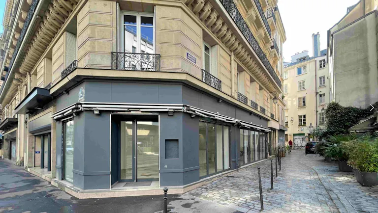 Elegant Space in Le Marais - Image 1