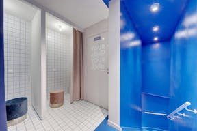 Superb Boutique - Prime Location - Bastille District - Image 4