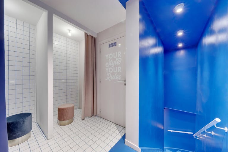 Superb Boutique - Prime Location - Bastille District - Image 4