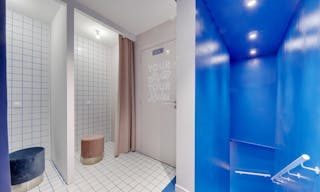 Superb Boutique - Prime Location - Bastille District - Image 4