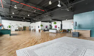 A Real Brooklyn ?: 4,400 Sq Ft Loft in DUMBO with Hardwood Floors, High Ceilings, Natural Light, and Premium Sound & Lighting?Perfect for Any Event! - Image 1