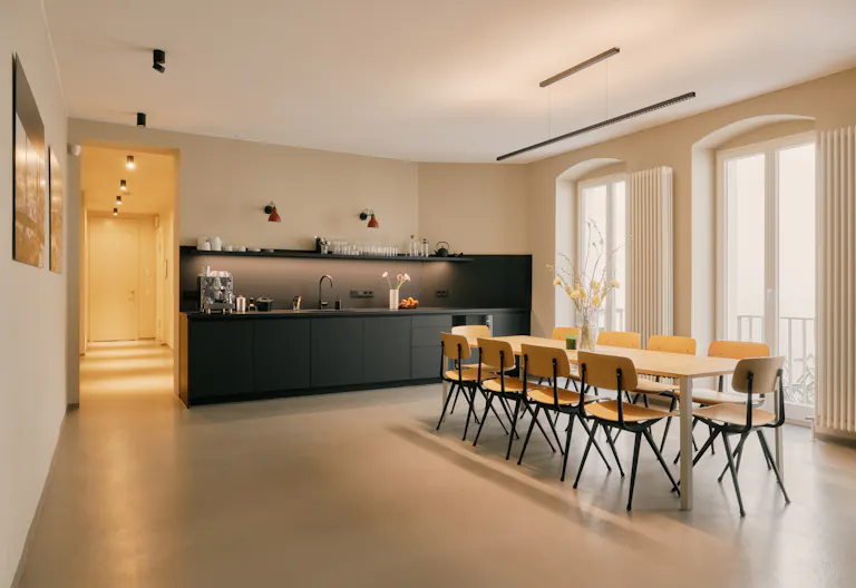 SHOP - GALLERY - POP UP - OFFICE SPACE - Image 2