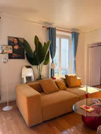 Bright Haussmann Apartment in Paris – Ideal Location for Photo or Video Shoot - Image 3