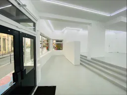 Galerie d'art en plein centre de Paris - Image 5