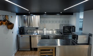 Spacious, streamlined gallery - your projects in the heart of the art district - Image 6