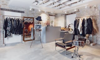 Beautiful Boutique for Rent - Paris Haut-Marais - Image 3