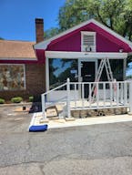 Multi-Office Space with lots of amenities! - Image 0