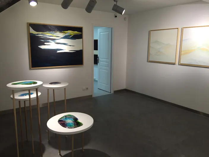 Stylish Pop Up Boutique in Paris - Image 4