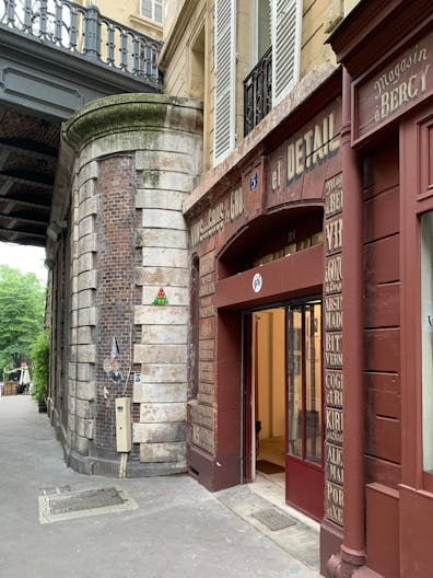 Gallery Showroom Paris 9th - Image 3