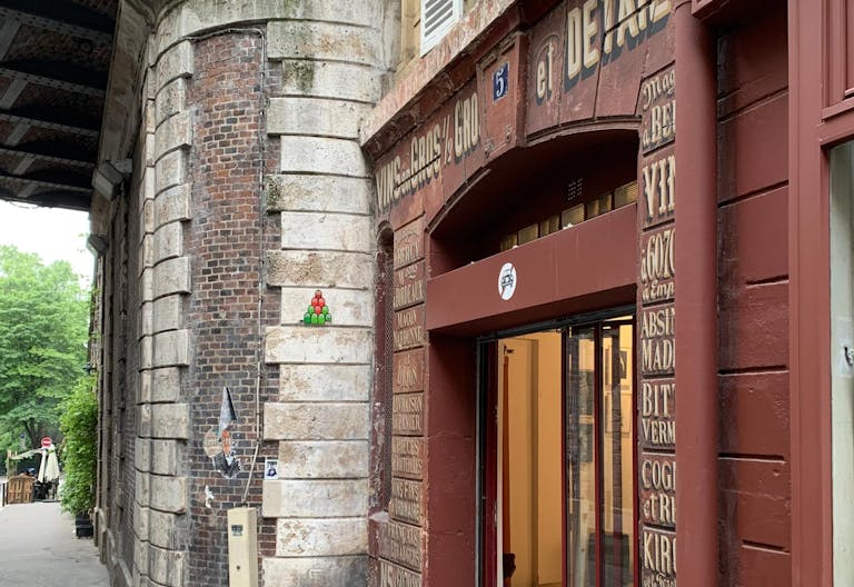 Gallery Showroom Paris 9th - Image 3