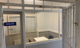 D�cor/Lieu de tournage: Centre p�nitentiaire / Prison - Image 11