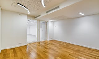 Unique Space near Parc Monceau - Image 6