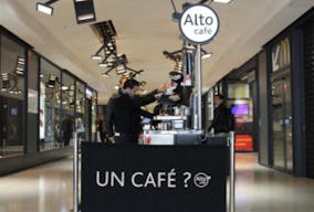 Pop Up Kiosk Galerie des champs �lys�e - Image 12