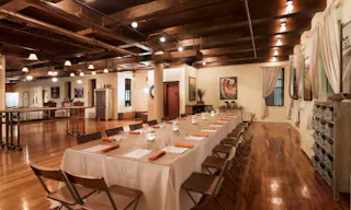 Demo Kitchen with Beautiful Loft Space - Image 1