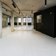 Entire art gallery in Le Marais, Paris - Image 0