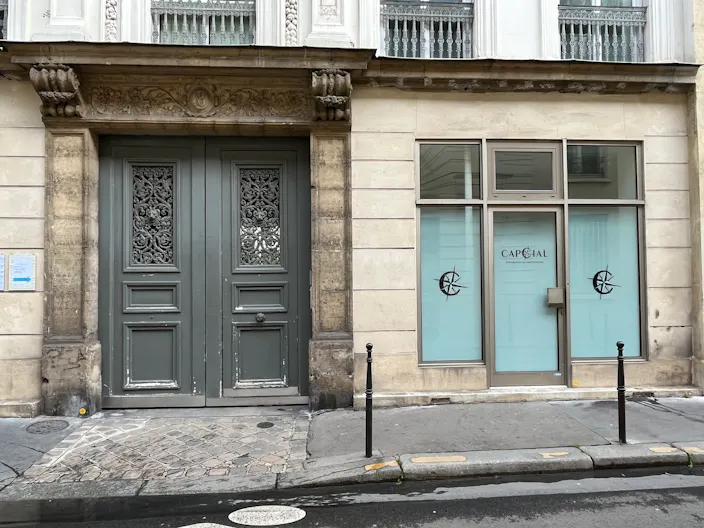 Opportunité Exceptionnelle pour Votre Showroom à Paris - Image 0