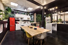 Studio professionnel de 200m� pour vos shootings et tournages. - Image 7