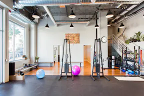 Industrial Studio in Castro - Image 5