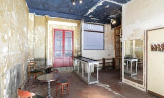 Superbe boutique devanture d'�poque, murs bruts - Image 1