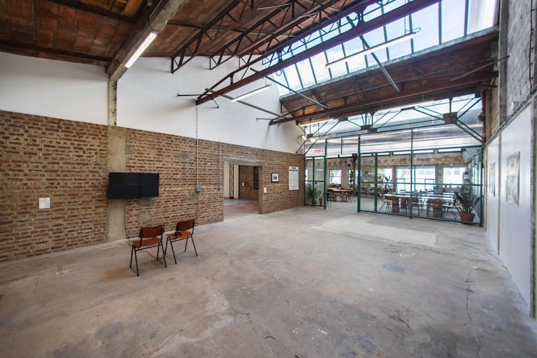 Galerie / Showroom industriel à Montrouge - Image 1