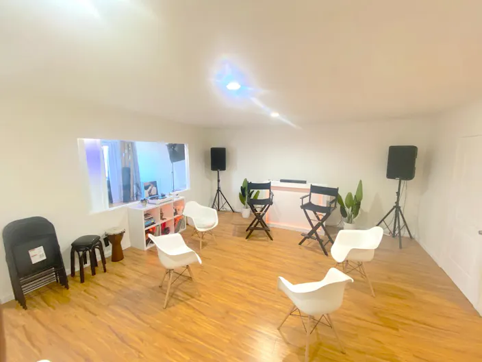 Basic Creative Space - Image 1