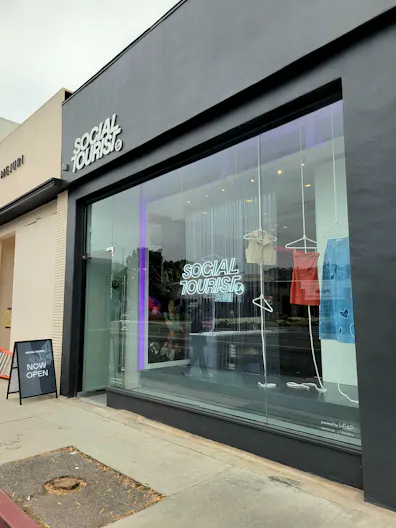 SHORT-TERM Melrose Avenue, 8406 - Image 1