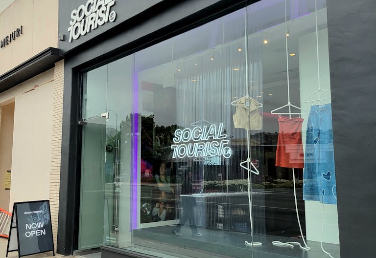 SHORT-TERM Melrose Avenue, 8406 - Image 1