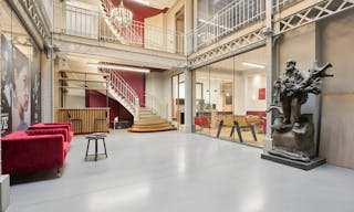 Espace de Prestige de 2000 m² sous Verrières (avec parkings) – Paris 9e - Image 0