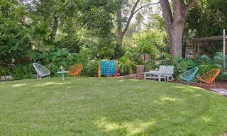 Swoop House in East Austin - Image 14