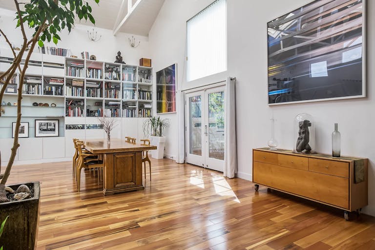 A Modern Space for Creatives - Image 2