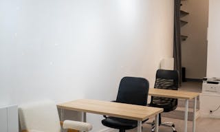 Adresse d’Exception : Espace Polyvalent au Pied de la Tour Eiffel (Pop UP, Bureaux, Séminaire, Galeries D'art) - Image 0